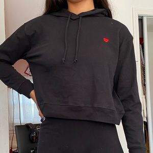 Black cropped sweater